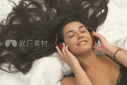 轻松音乐入睡-竖屏AI自然音效_日更300+短视频平台适配